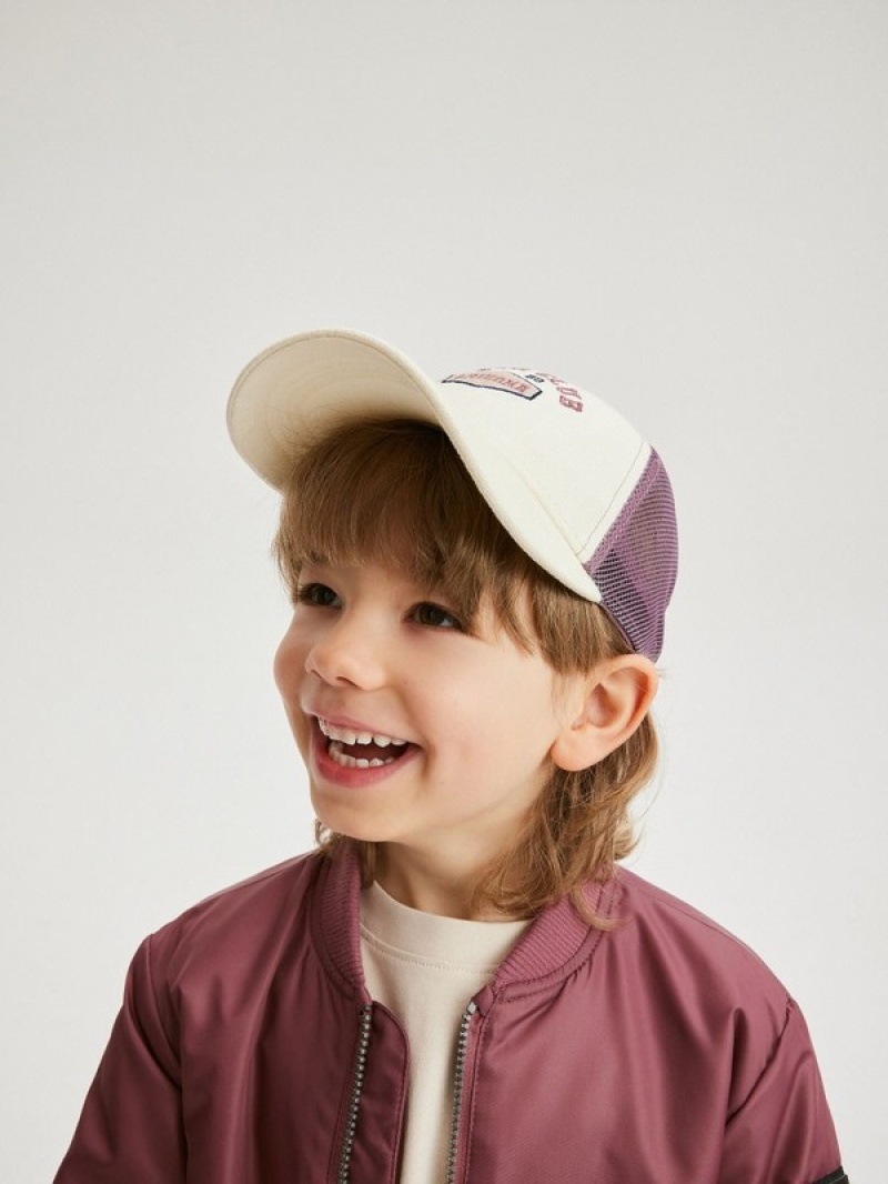 Reserved Appliqué Kappen Jungen Beige | DPM-265014