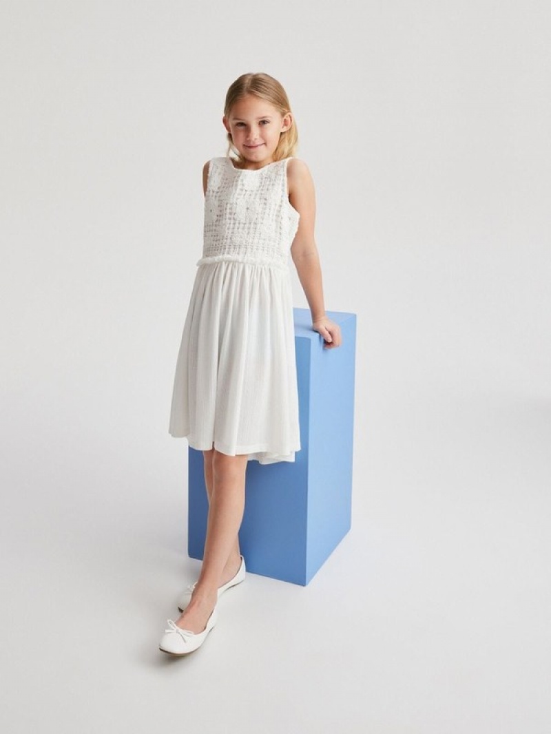 Reserved Baumwoll Kleid Mädchen Weiß | ZUS-468970